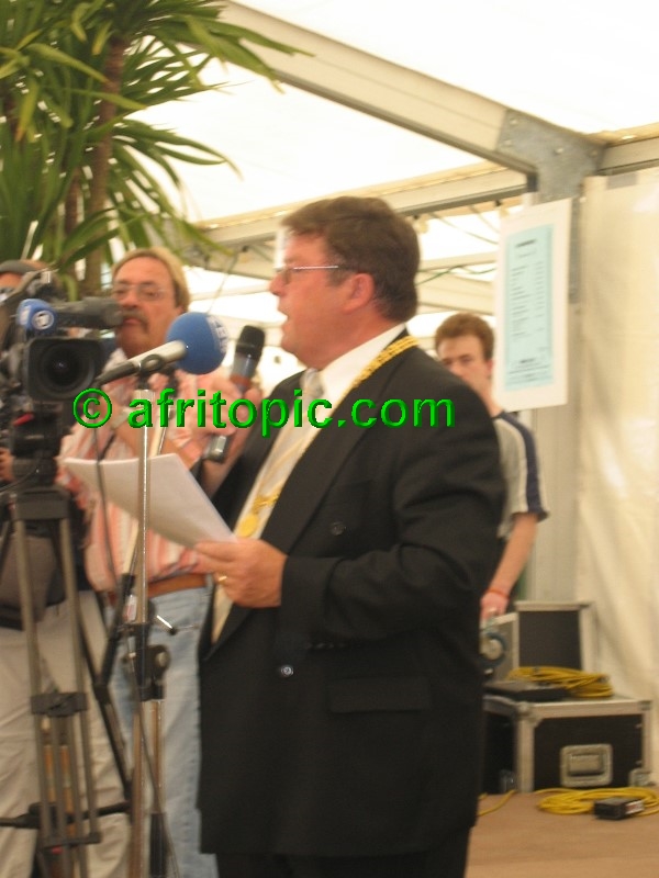 ../Images/AfricaFestival-27-28May05 026.jpg